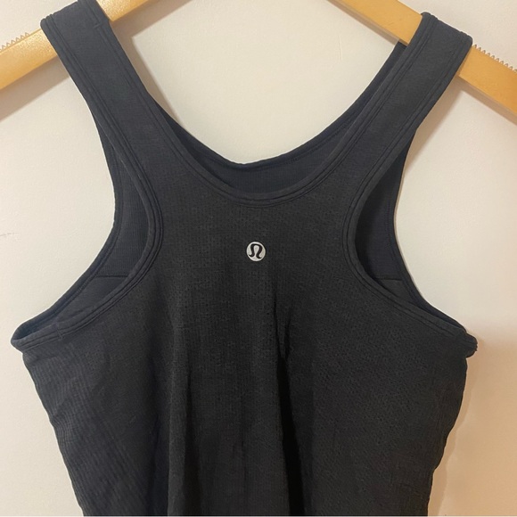 ALIGN HIGH NECK TANK - Picture 2 of 5